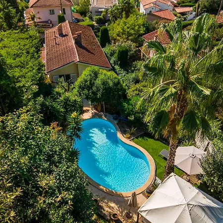 Wdf 4 Bedrooms With Pool In Villa